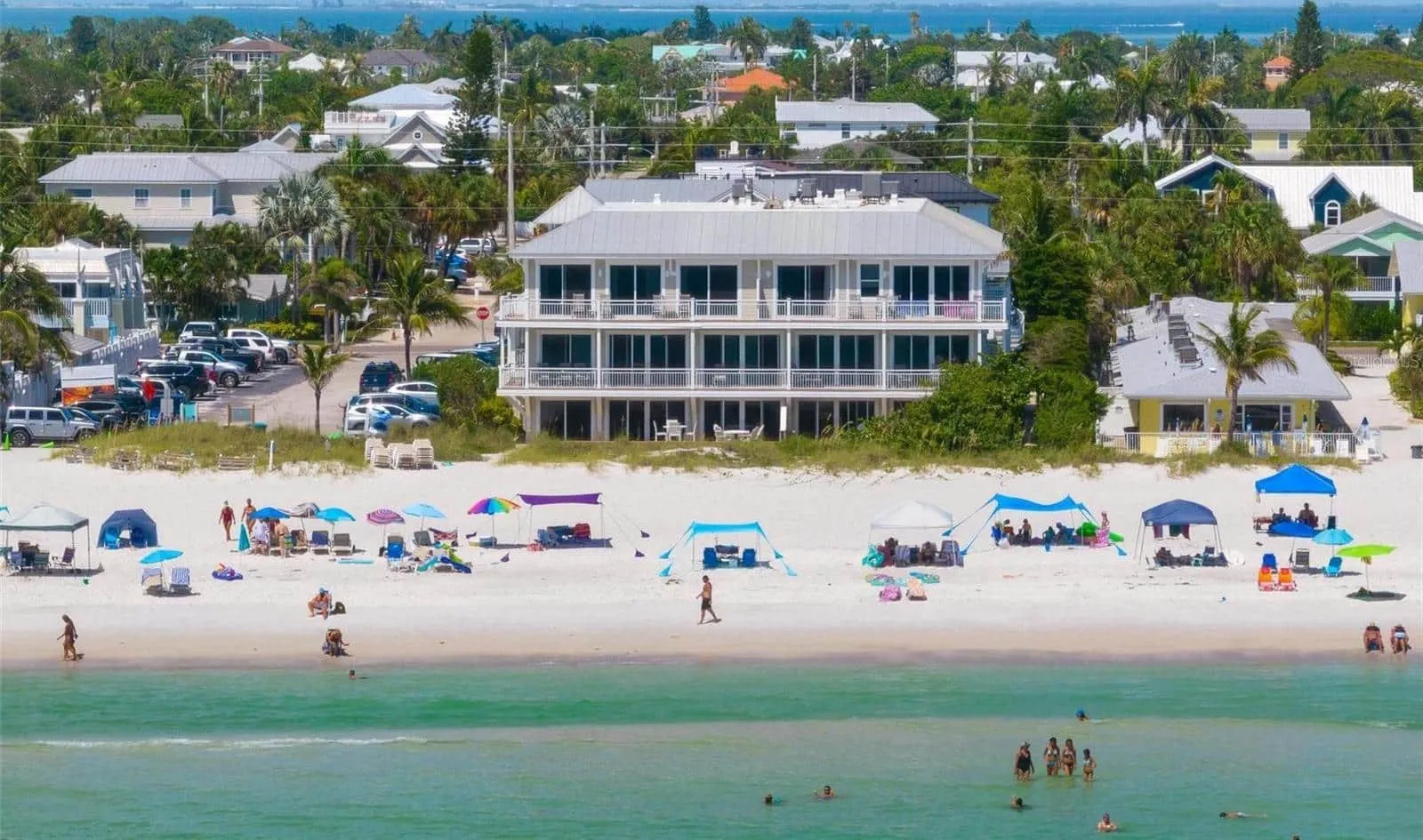 mainsail beach inn